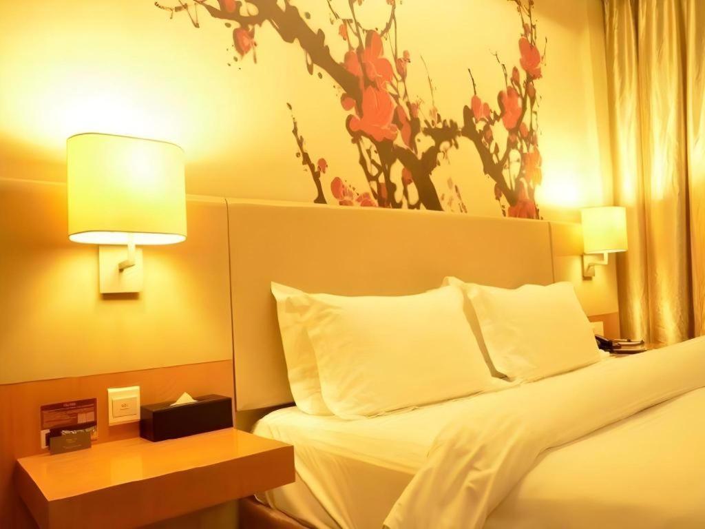 Metropolo Hotel Wuchuang Jiangtan Jiyuqiao Metro Station Wuhan Exterior photo